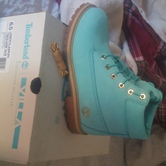 Customized timberland boots - Picture 2 of 3